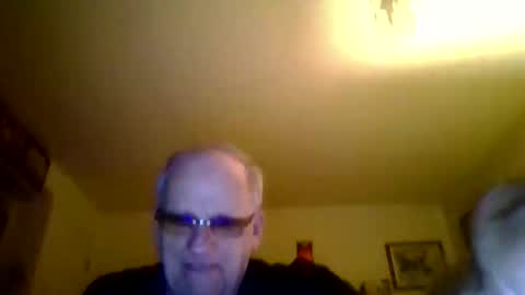 spongebobpineapple70 online show from 05.21.26