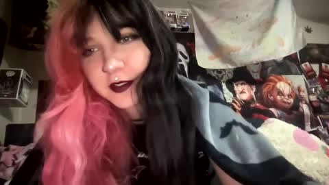 Pixie online show from 09.19.25