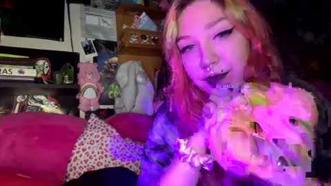 Pixie online show from 06.27.26