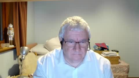 Snapshot of springtine chatting on 06.10.26 springtine online show from 06.10.26