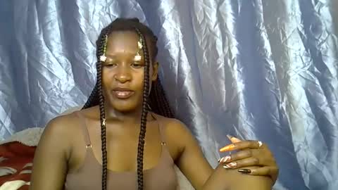 Snapshot of squirting_freak chatting on 09.23.25 squirting_freak online show from 09.23.25
