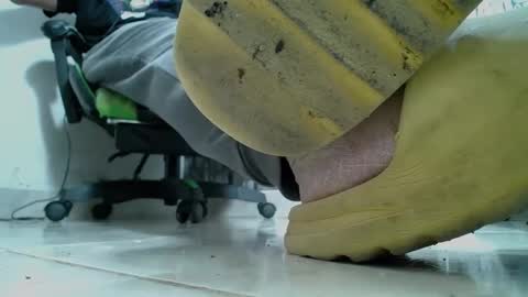 srfindomfeet online show from 01.15.25