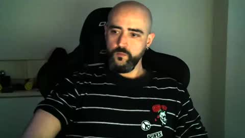 Snapshot of srtramposo chatting on 03.02.25 srtramposo online show from 03.02.25