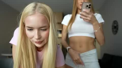 Snapshot of ssscarlett chatting on 02.18.26 Scarlett online show from 02.18.26