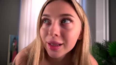 Kate online show from 10.04.25