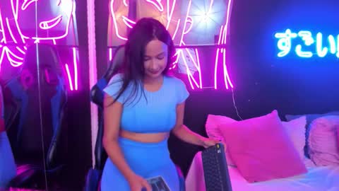 Snapshot of staarlightt chatting on 11.15.25 staarlightt online show from 11.15.25