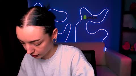 stacey_queen online show from 12.15.25