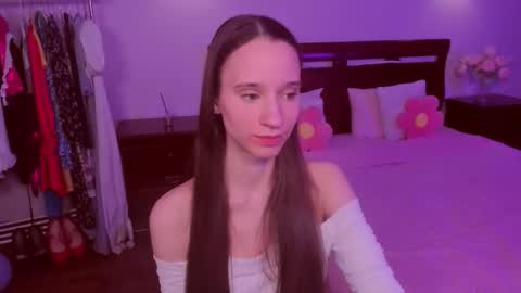 Snapshot of staceycutie chatting on 02.17.26 StaceyCutie online show from 02.17.26