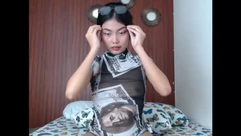 Snapshot of staceythekat chatting on 12.14.25 staceythekat online show from 12.14.25