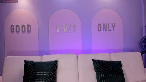 Snapshot of staceywood_ chatting on 04.14.26 Stacy Woods online show from 04.14.26