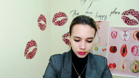 Stacy online show from 12.12.24