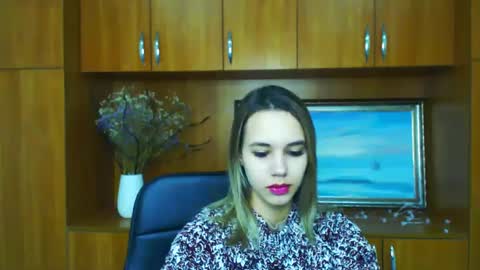 Stacy online show from 12.14.24