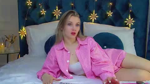 StacyEvances online show from 11.30.25