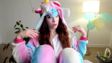 Stacy online show from 12.20.25