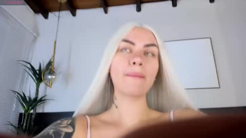 Snapshot of stacyrigel chatting on 10.20.25 Stacy Rigel online show from 10.20.25