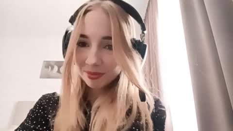 Mila online show from 02.10.26