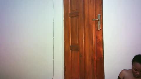 Snapshot of stacyweet chatting on 10.25.25 Stacysweet chocolate online show from 10.25.25