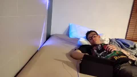 Straightupdownbad online show from 11.26.25