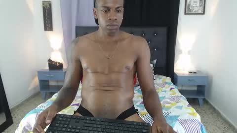 Snapshot of stanley_black chatting on 10.02.25 Stanley Black online show from 10.02.25