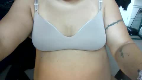 starella___saxxxton online show from 11.23.25