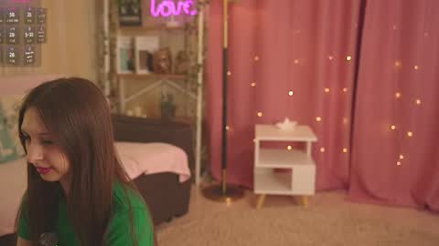 Chloe online show from 04.12.26