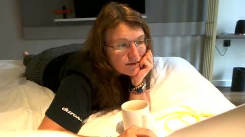starlagurl online show from 02.21.25