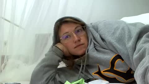 starlagurl online show from 03.08.25