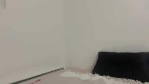 starqueenieee online show from 09.19.25