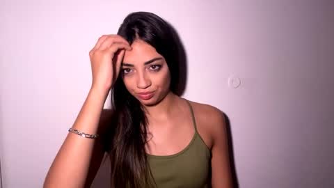 Mia online show from 03.30.26