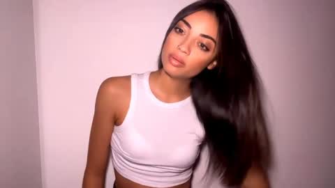 Mia online show from 04.01.26