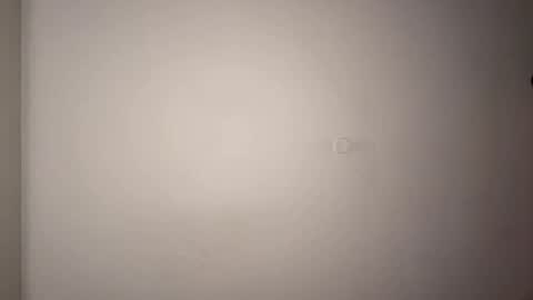 Mia online show from 04.14.26