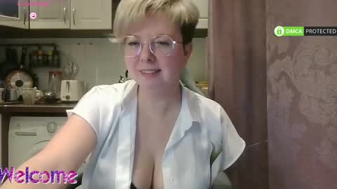 Snapshot of stasya_07 chatting on 03.04.25 Stasya online show from 03.04.25