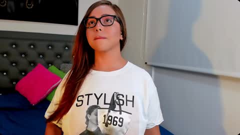 Melany online show from 12.30.24