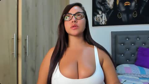 Melany online show from 09.20.25