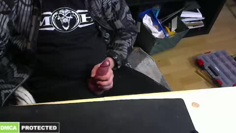 Snapshot of stechistech chatting on 12.19.24 stechistech online show from 12.19.24