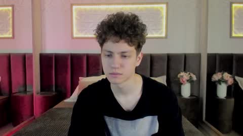 Esrefan online show from 03.01.26