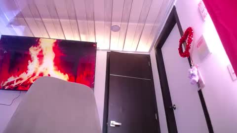 New schedule 12pm to 600pm Colombia time online show from 11.17.25