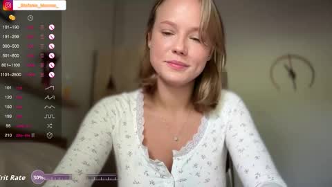 Snapshot of stefanie_collins chatting on 12.18.25 Stefanie online show from 12.18.25