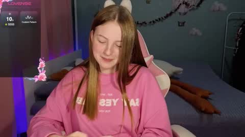 Snapshot of stefaniyaaa chatting on 09.26.25 stefa online show from 09.26.25