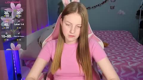 Snapshot of stefaniyaaa chatting on 10.09.25 stefa online show from 10.09.25