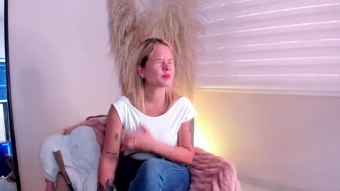 Stefanny   online show from 01.01.25