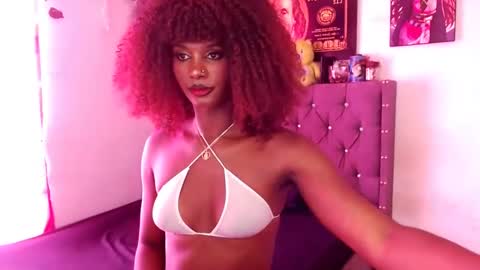 Snapshot of stefanny_2001 chatting on 09.26.25 stefanny beautiful online show from 09.26.25