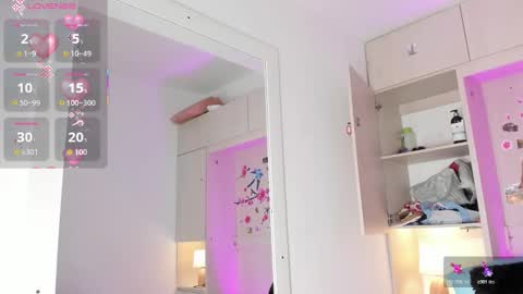 Snapshot of stefannyevans_ chatting on 11.11.25 stefannyevans_ online show from 11.11.25