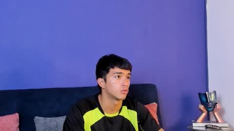 Snapshot of stefano_calle chatting on 12.01.25 Stefano online show from 12.01.25