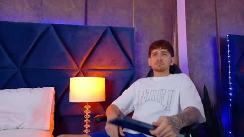 S T E F A N O  online show from 05.15.26