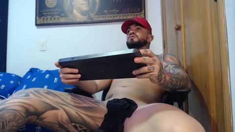 stefanodangelo01 online show from 11.14.25