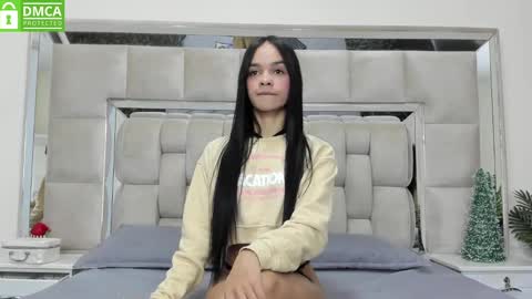 Stefany online show from 01.04.25