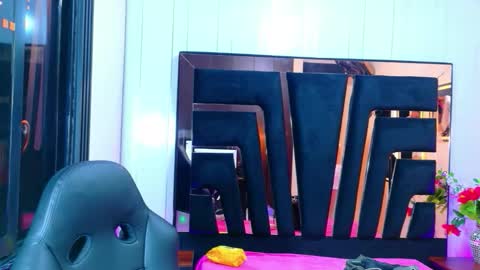 stefany piink online show from 03.26.26