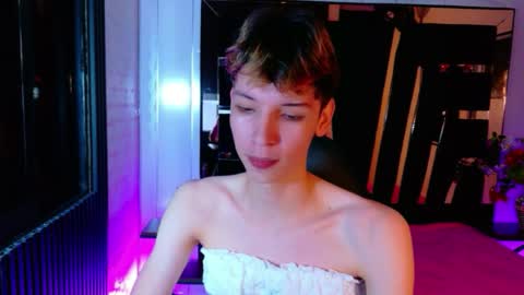 stefany piink online show from 04.02.26