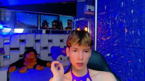 stefany piink online show from 04.07.26